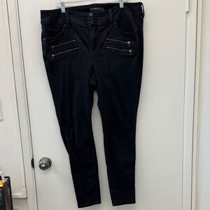 Torrid Black Skinny Jeans with Zipper Accents